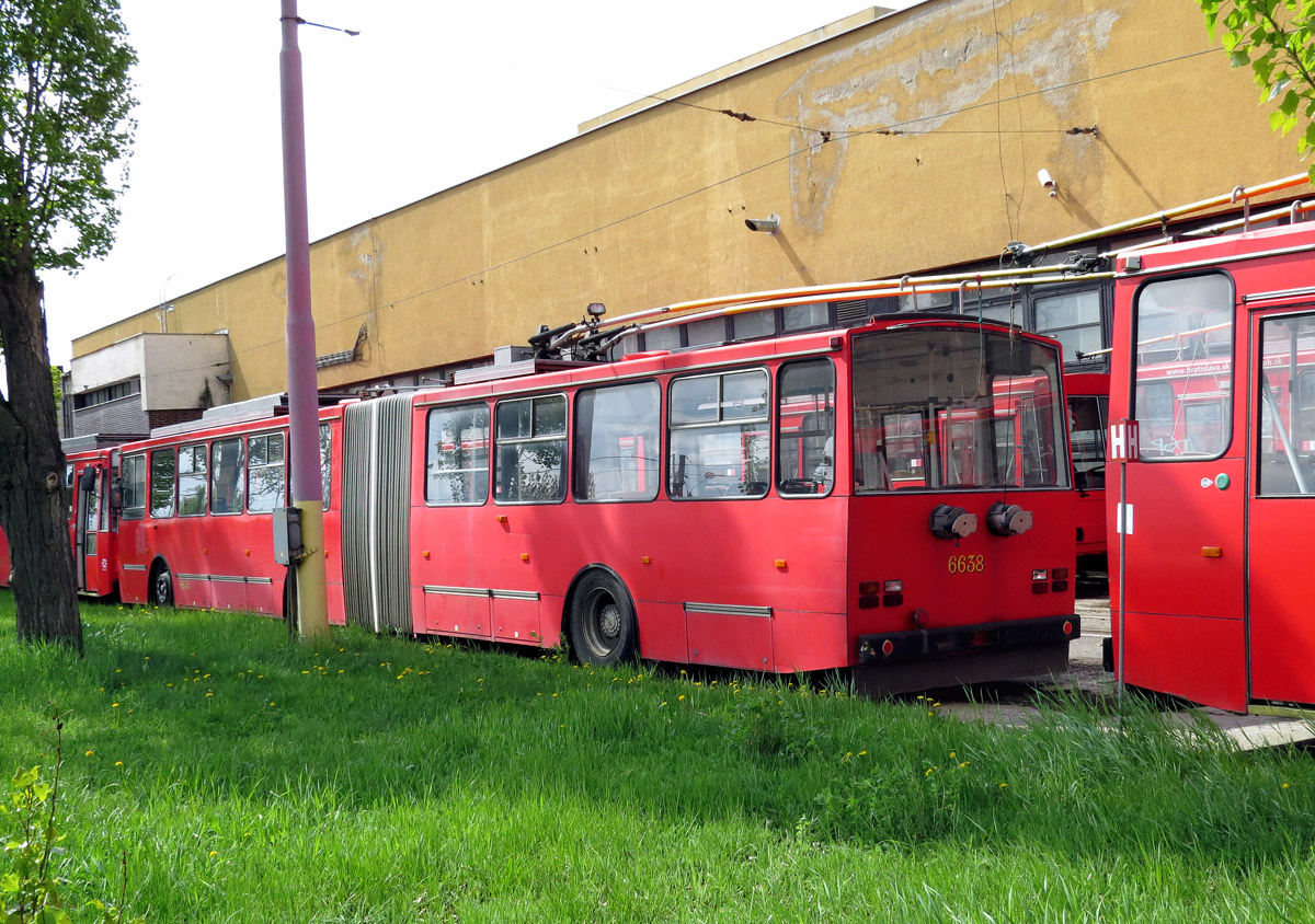 Братислава, Škoda 15Tr13/6M № 6638