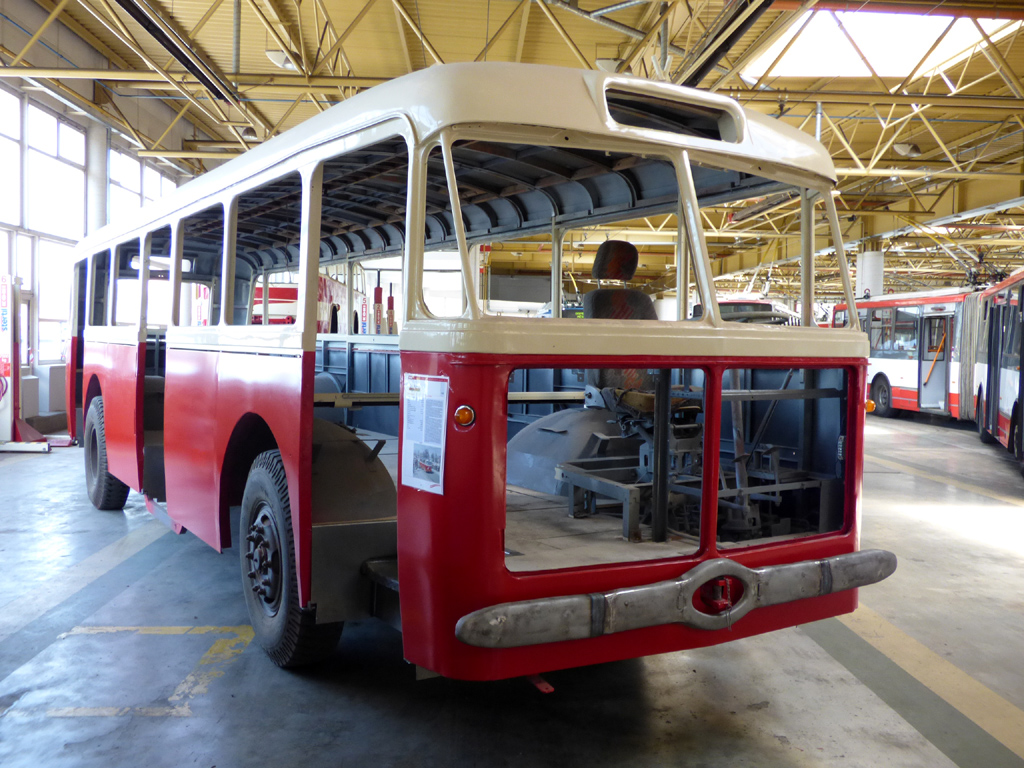 Брно, Škoda 8Tr5 № 141; Брно — Dopravní nostalgie 2017