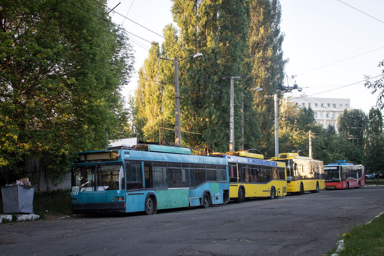 Киев, МАЗ-103Т № 1707