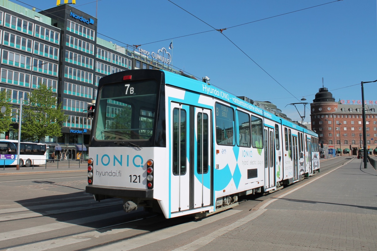 Гельсінкі — Еспоо, Valmet MLNRV1 № 121 Гельсінкі — Еспоо, Valmet MLNRV1 № 121