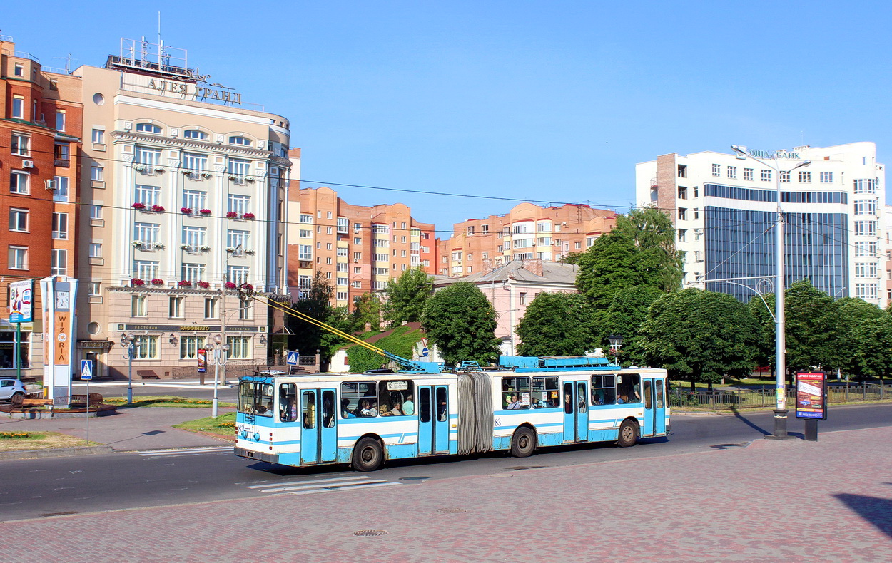 Полтава, ЮМЗ Т1 № 83