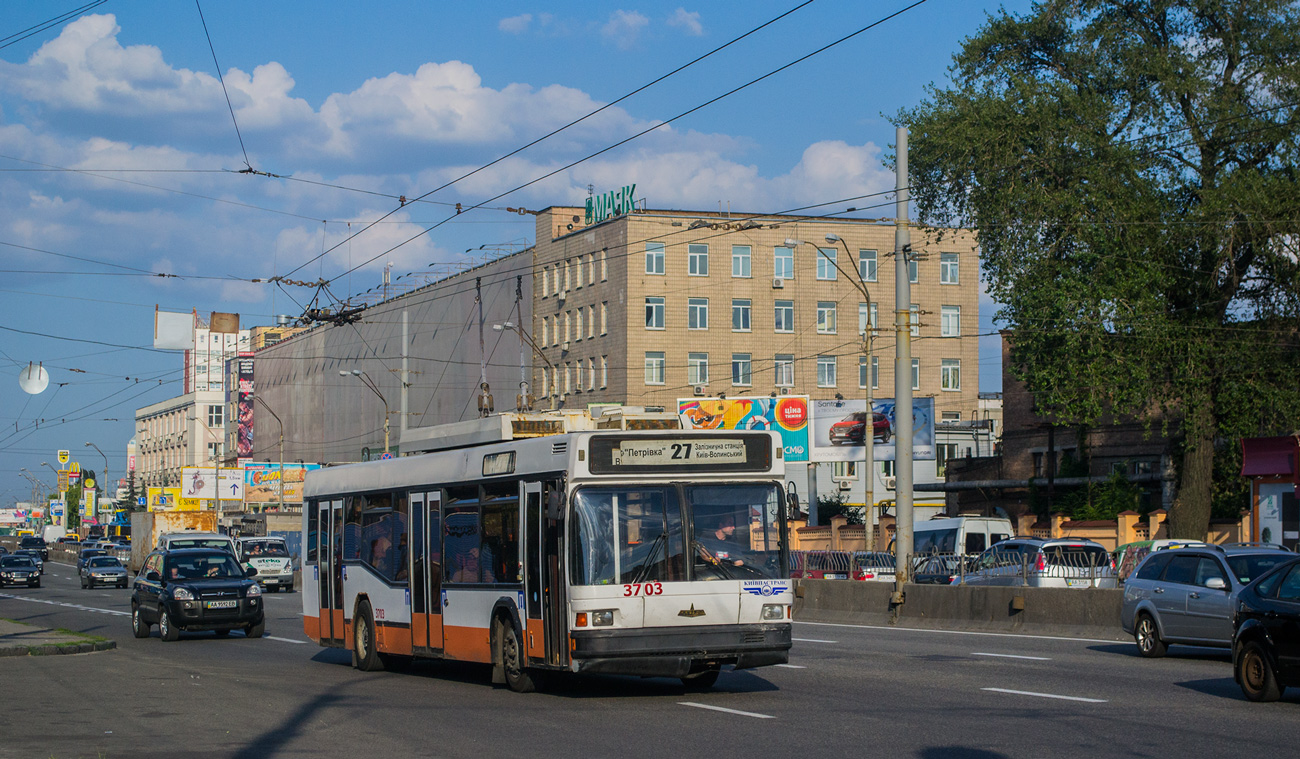 Киев, МАЗ-103Т № 3703