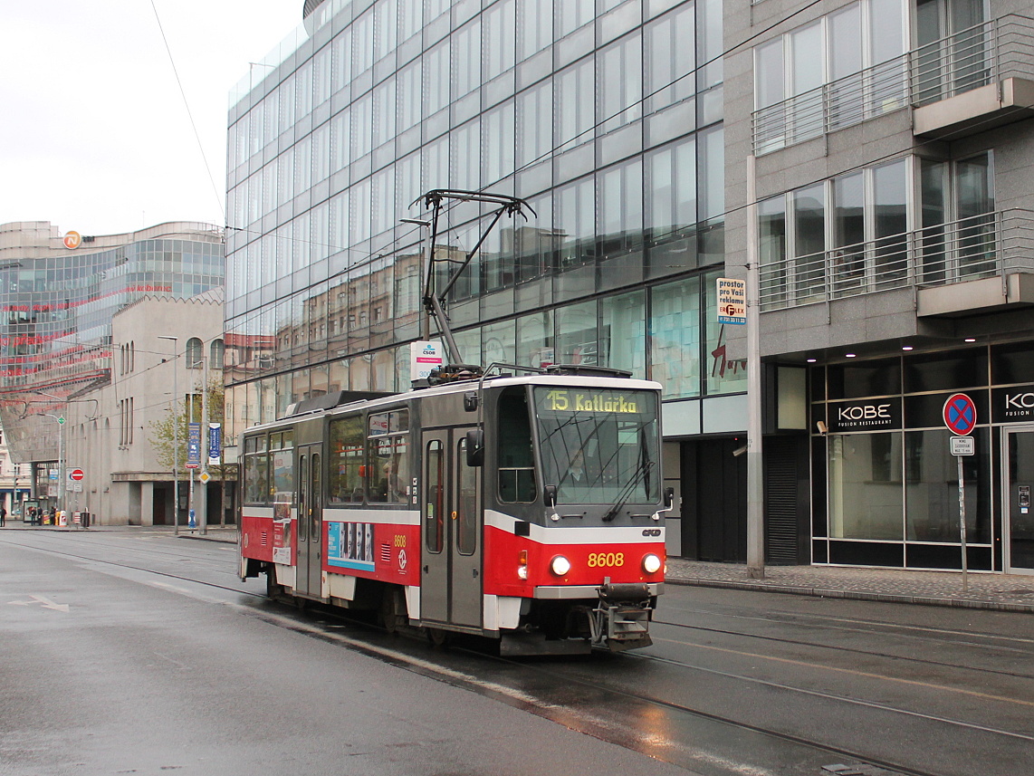 Прага, Tatra T6A5 № 8608