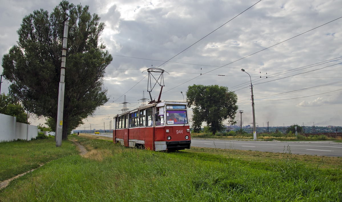 Мариуполь, 71-605 (КТМ-5М3) № 944