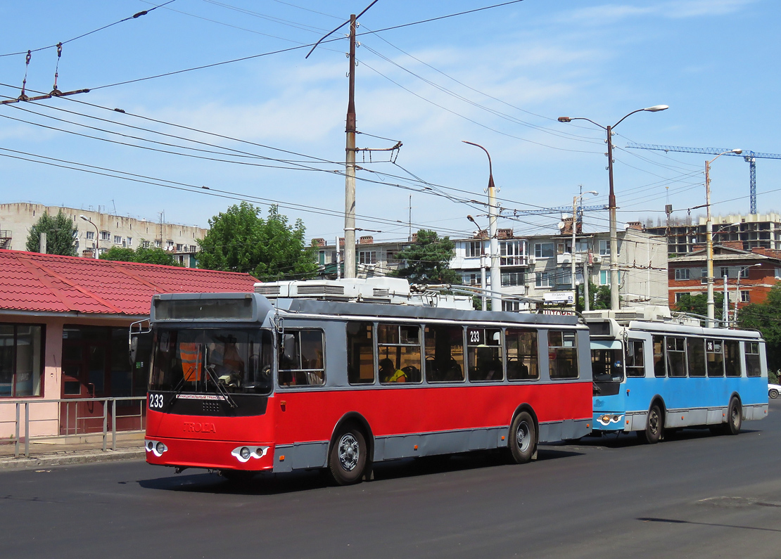 Краснодар, ЗиУ-682Г-016.02 № 233