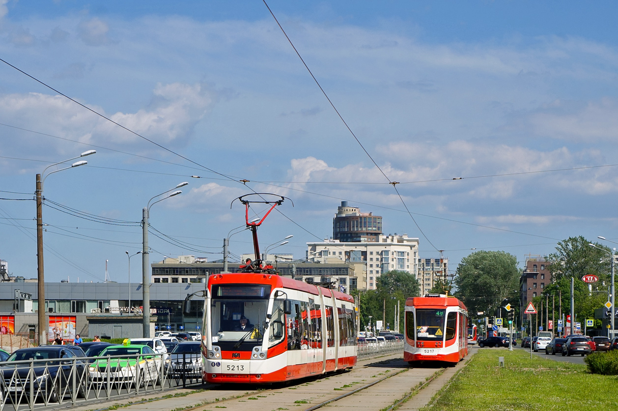 Санкт-Петербург, БКМ 84300М № 5213