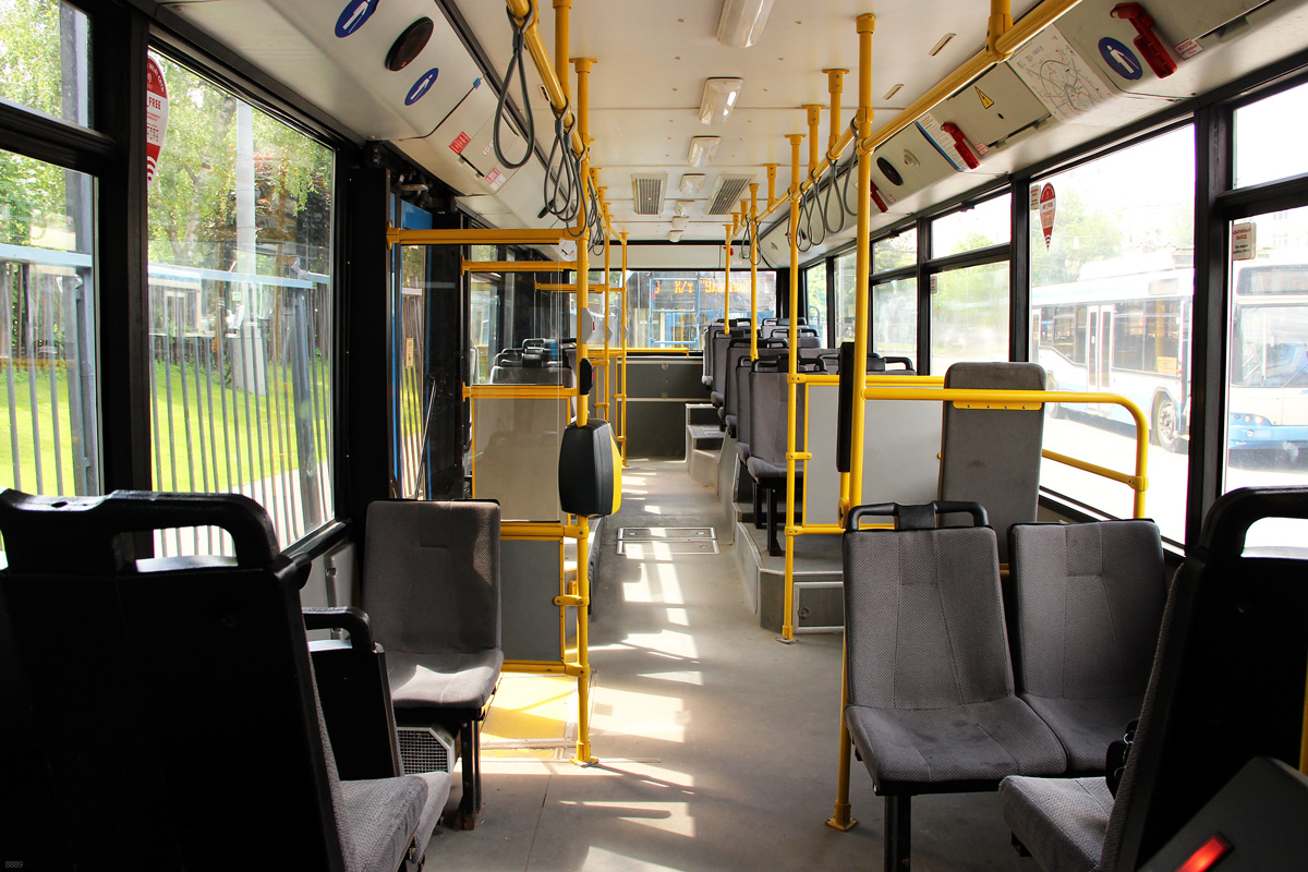 Москва, СВАРЗ-МАЗ-6235.00 № 8889