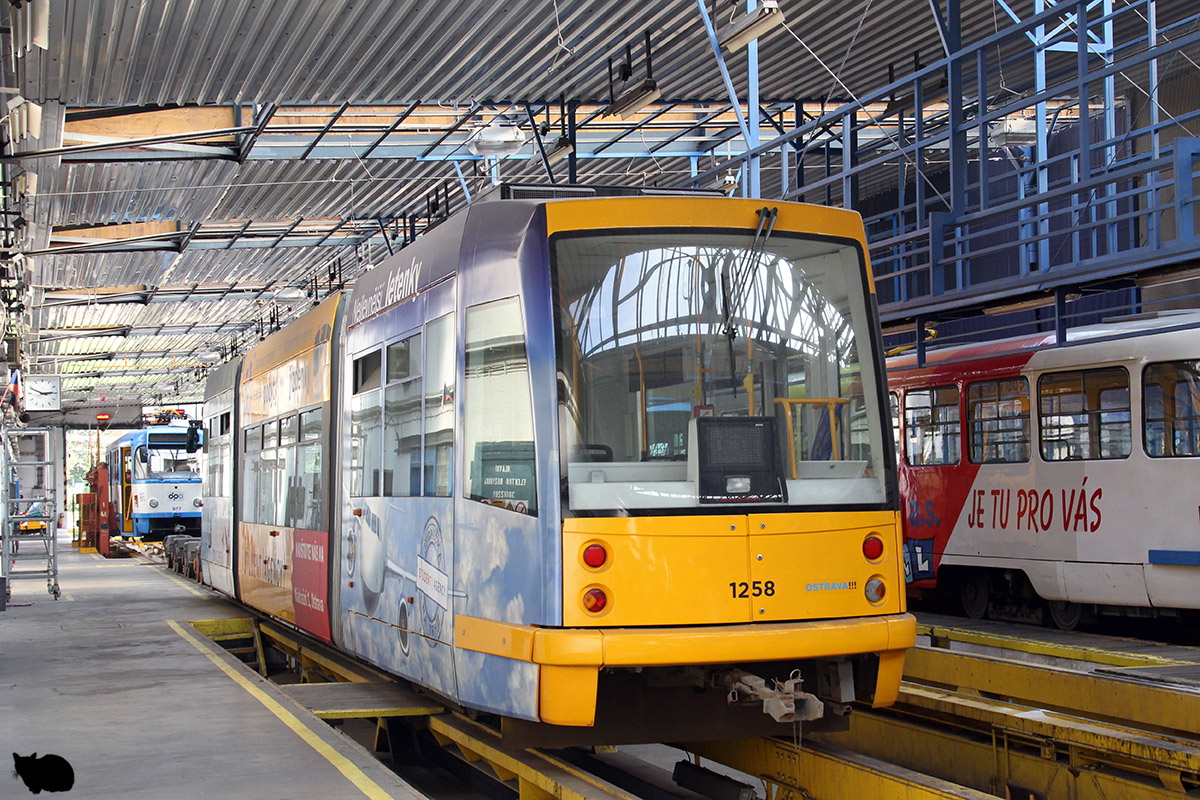 Ostrava, Inekon 01 Trio № 1258