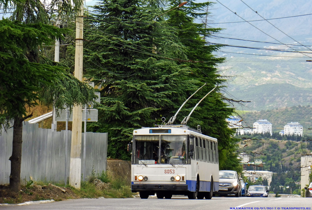 Trolleybus de Crimée, Škoda 14Tr02/6 N°. 8053