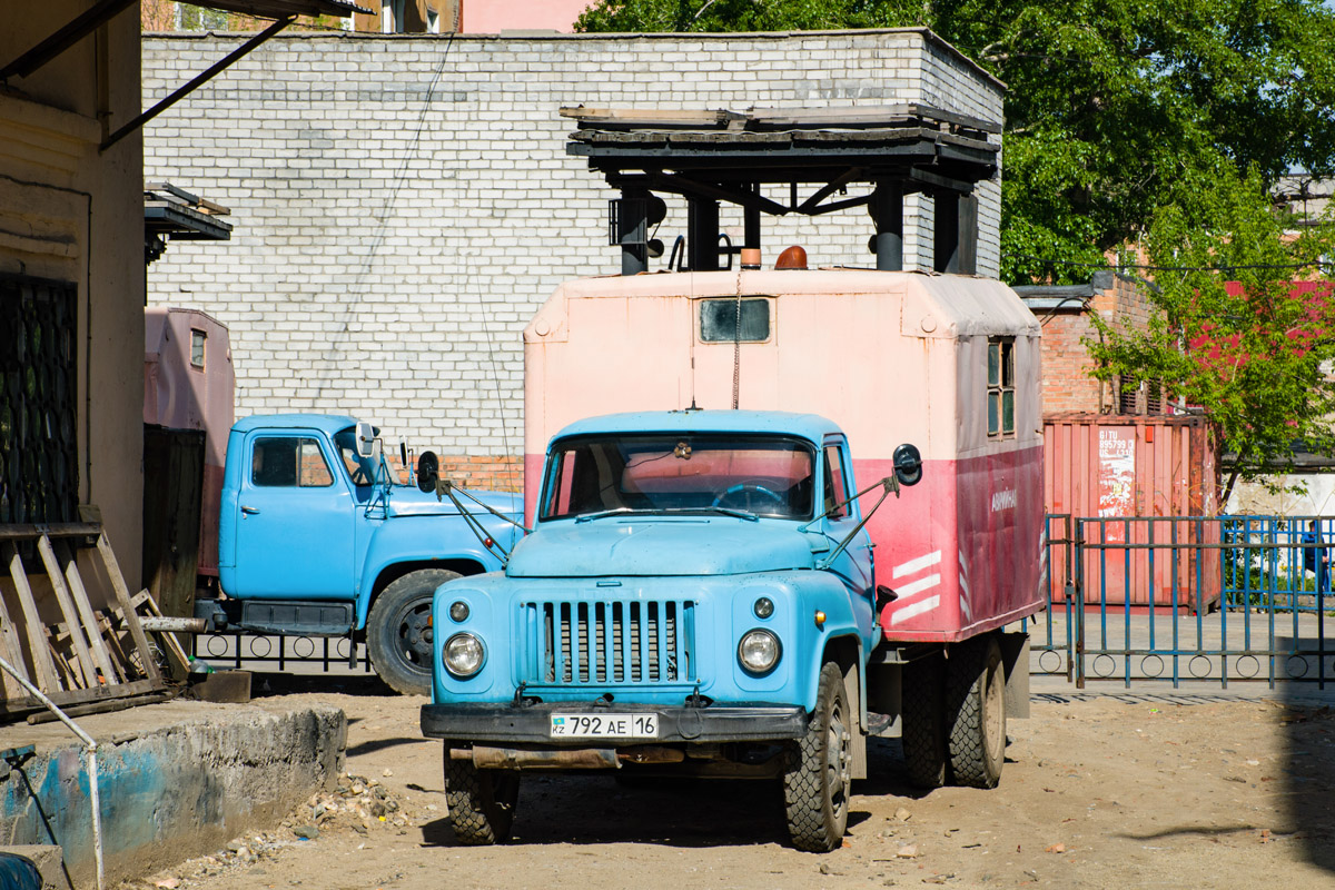 Усть-Каменогорск — Служебные автомобили