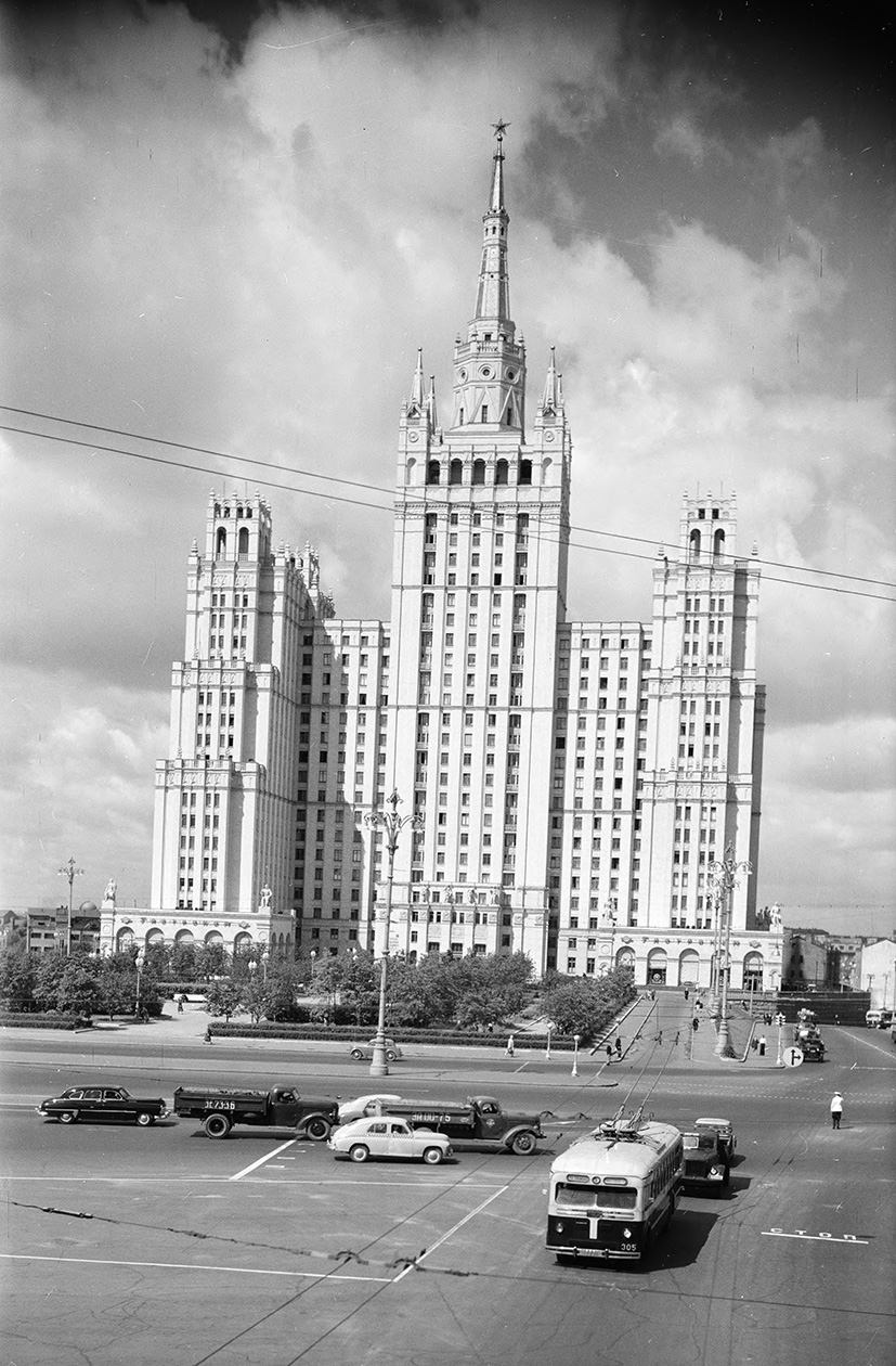 Москва, МТБ-10 № 305; Москва — Исторические фотографии — Трамвай и Троллейбус (1946-1991)