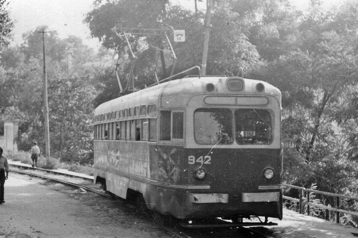 Одесса, МТВ-82 № 942