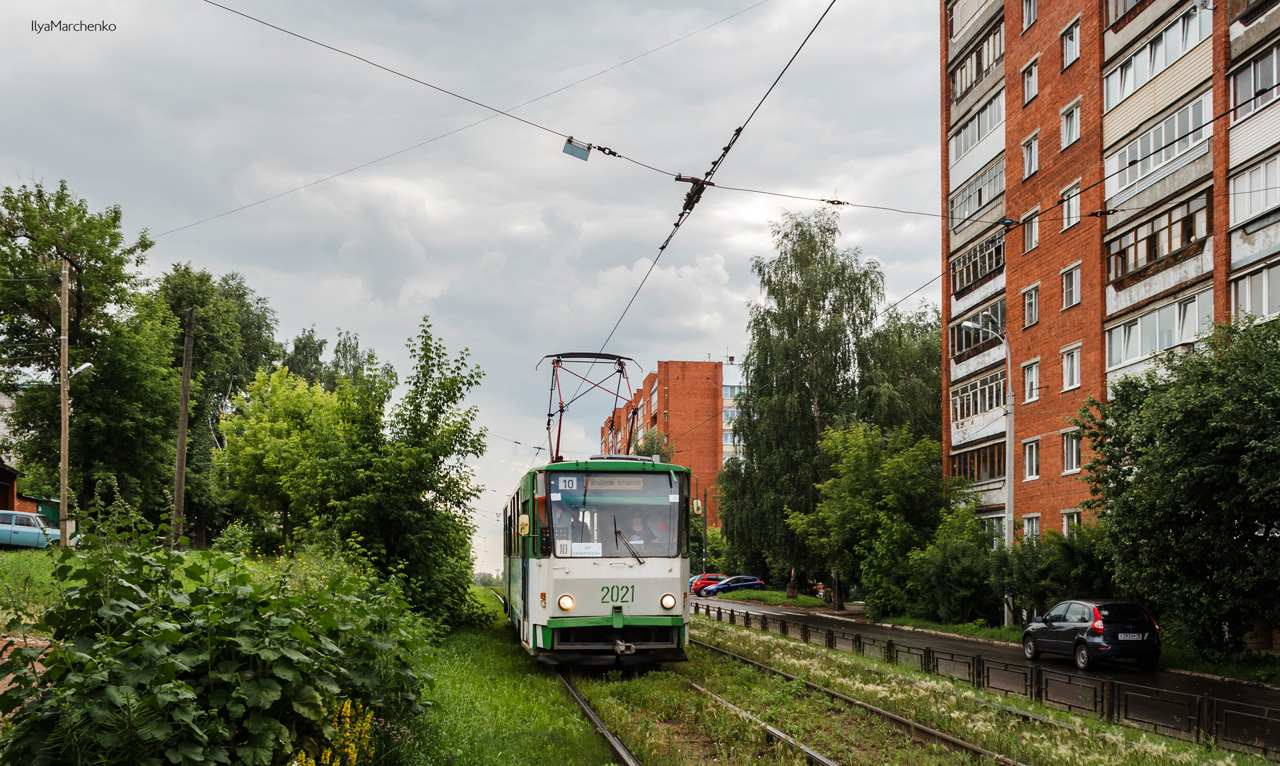 იჟევსკი, Tatra T6B5SU № 2021