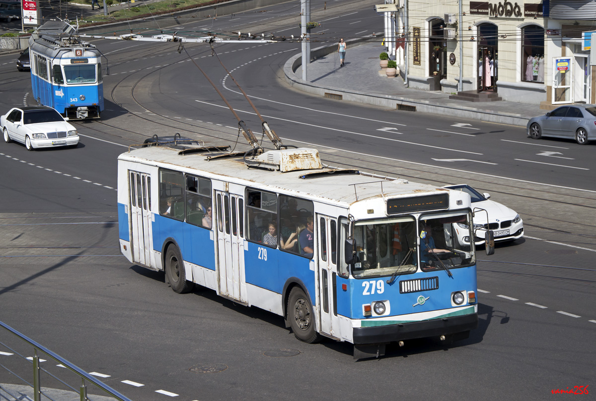 Винница, ЗиУ-682В-012 [В0А] № 279; Винница, SWS/SIG/BBC Be 4/6 "Mirage" № 343