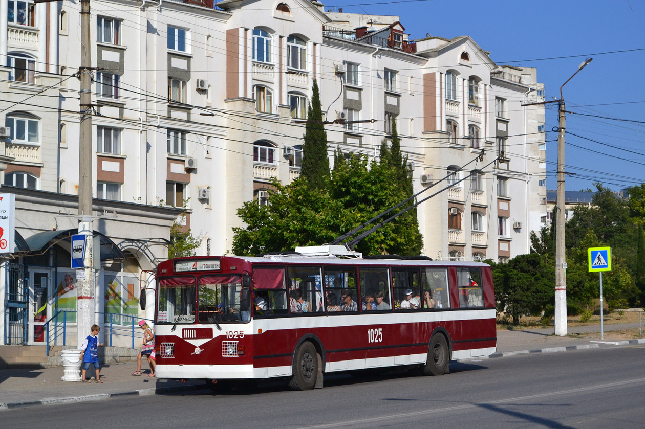 Севастополь, ЗиУ-682Г [Г00] № 1025