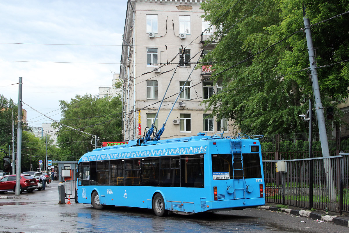 Москва, БКМ 321 № 8576