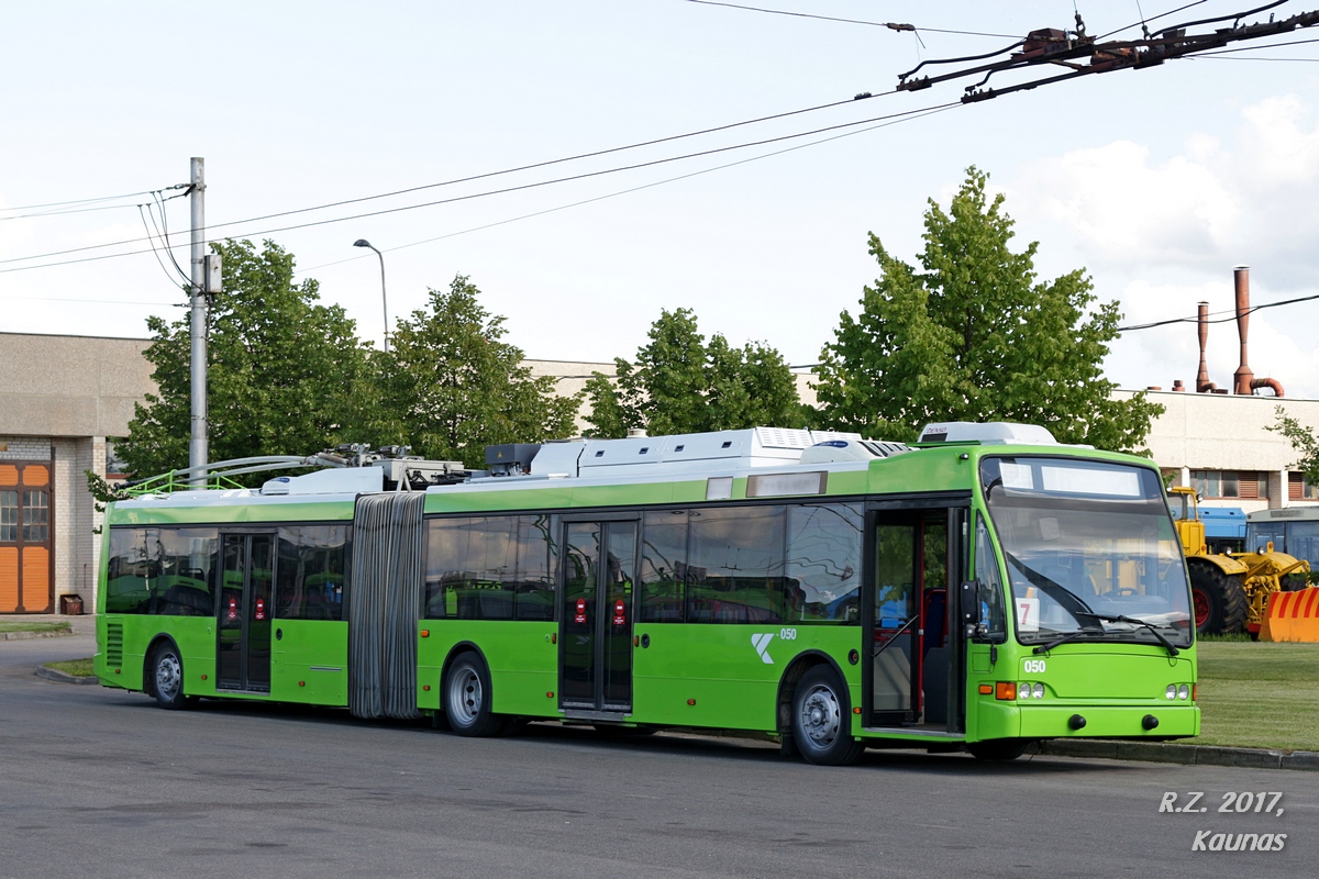 Каунас, Berkhof Premier AT18 № 050