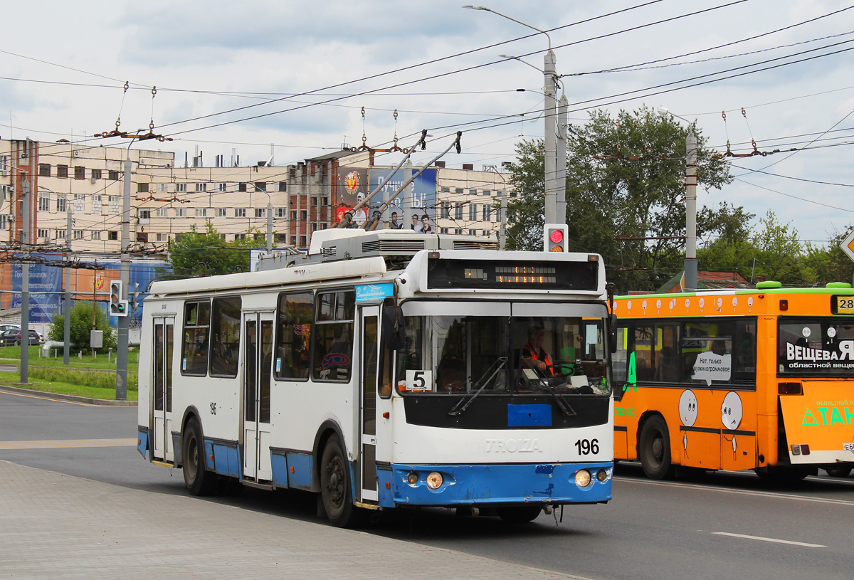 Владимир, ЗиУ-682Г-016.04 № 196