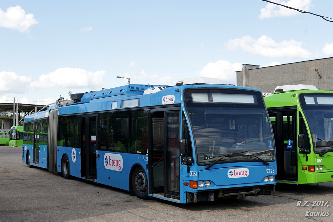 Kaunas, Berkhof Premier AT18 # 054