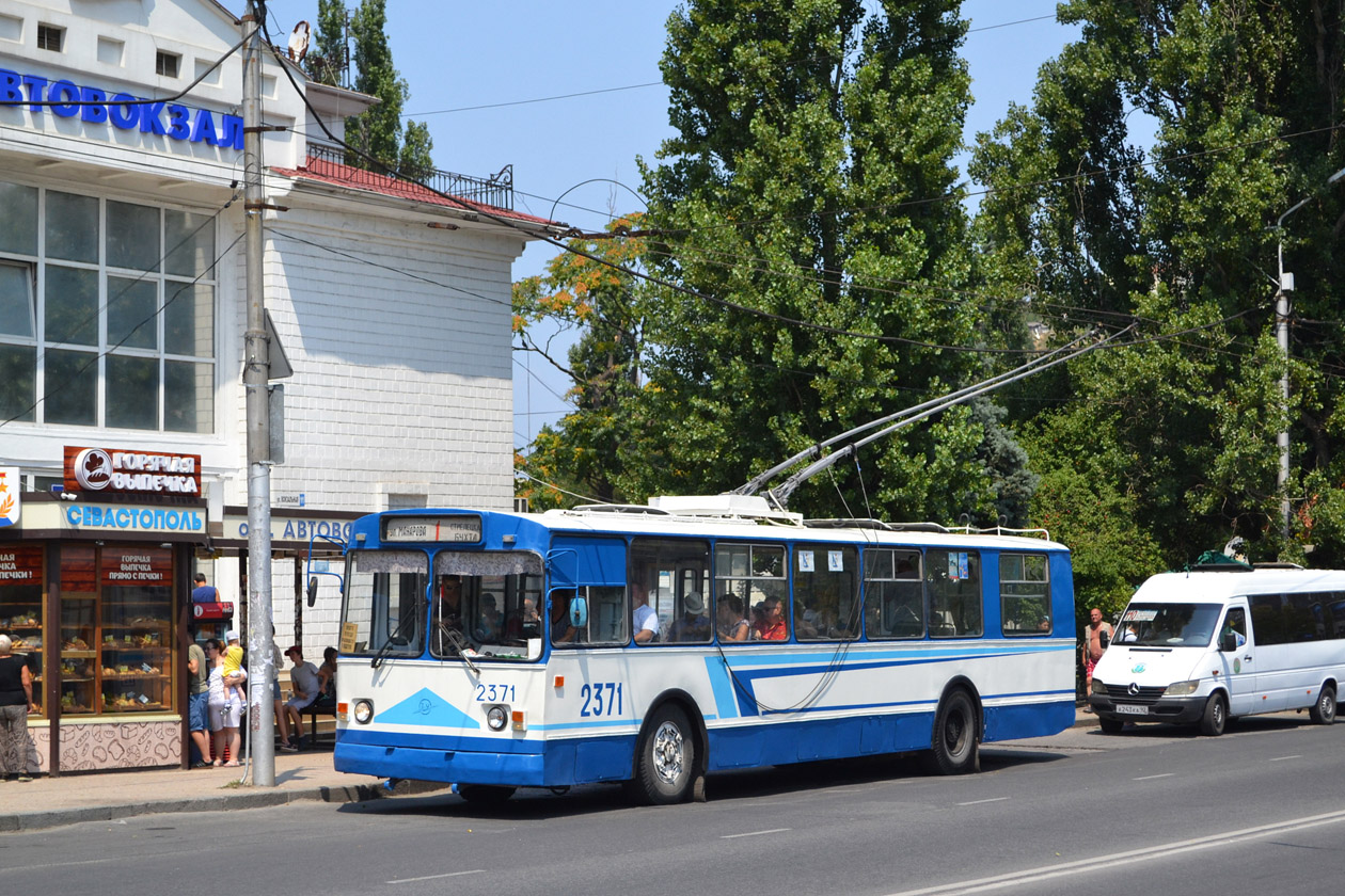 Szevasztopol, ZiU-682V-013 [V0V] — 2371