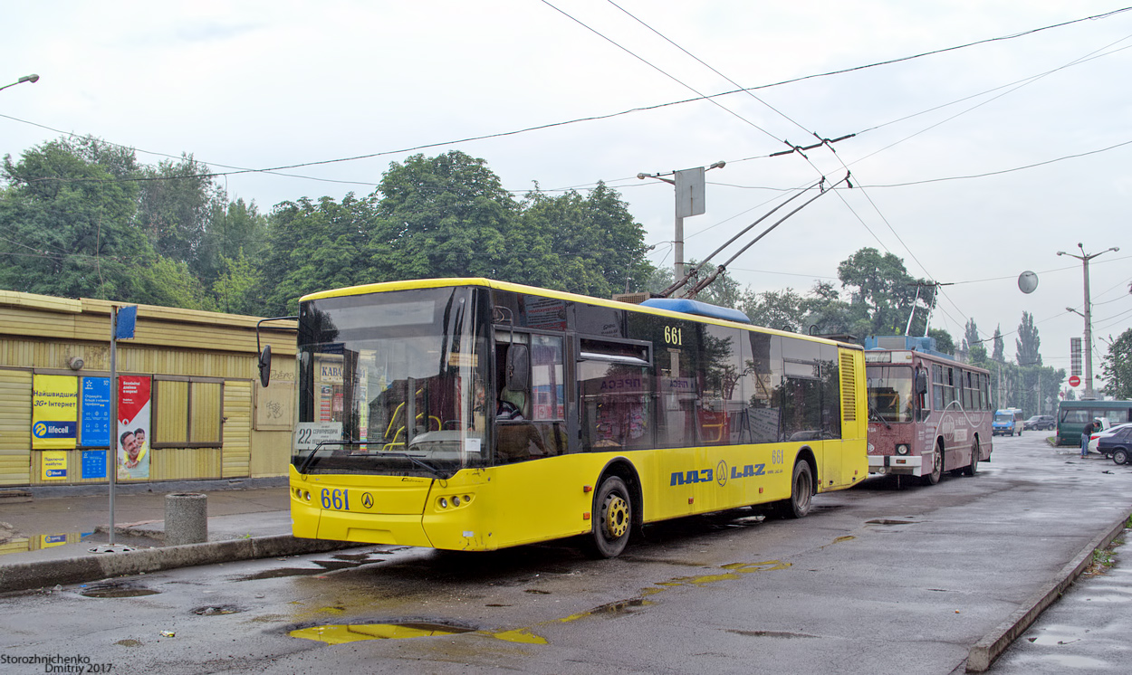 Krzywy Róg, LAZ E183D1 Nr 661