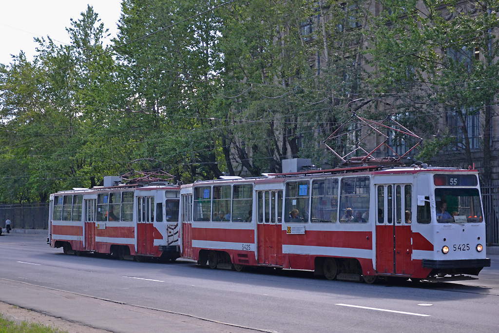 Санкт-Петербург, ЛМ-68М № 5425