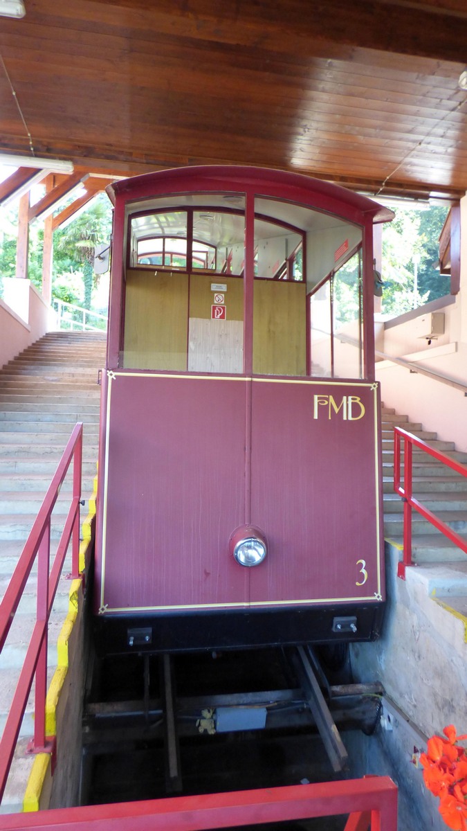 Lugano, Regazzoni č. 3; Lugano — Funicular "Cassarate-Monte Brè"