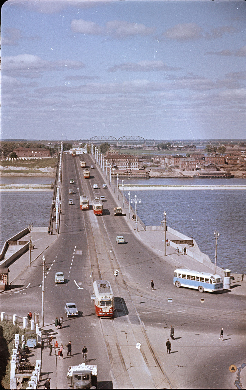 Нижний Новгород, МТВ-82 № 558; Нижний Новгород, ЛМ-49 № 674; Нижний Новгород — Исторические фотографии