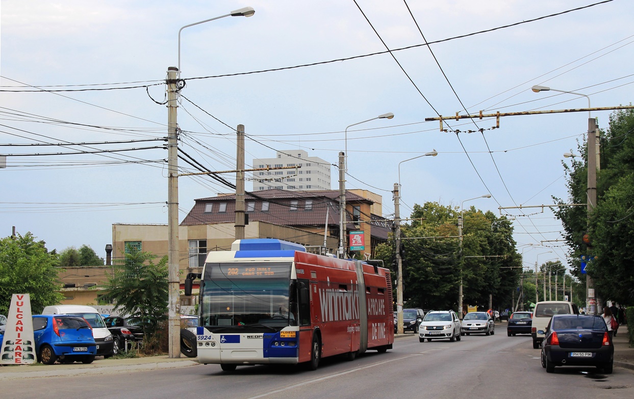 Плоешти, Neoplan 361 N6121 № 5924