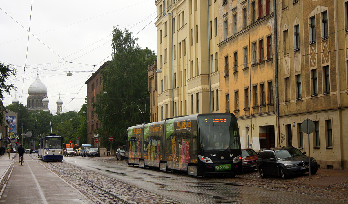 Riga, Škoda 15T ForCity Alfa Riga — 57071; Riga, Tatra Т3MR (T6B5-R) — 35119