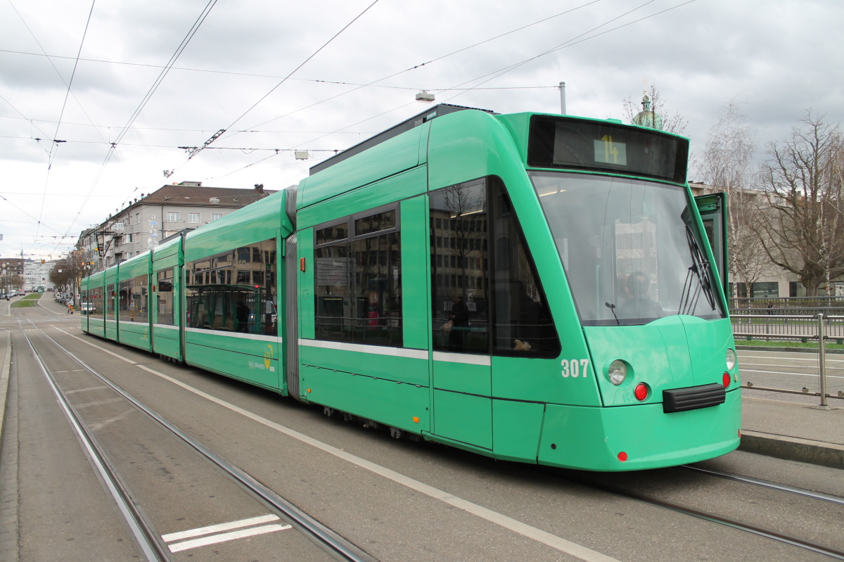 Basel, Siemens Combino — 307