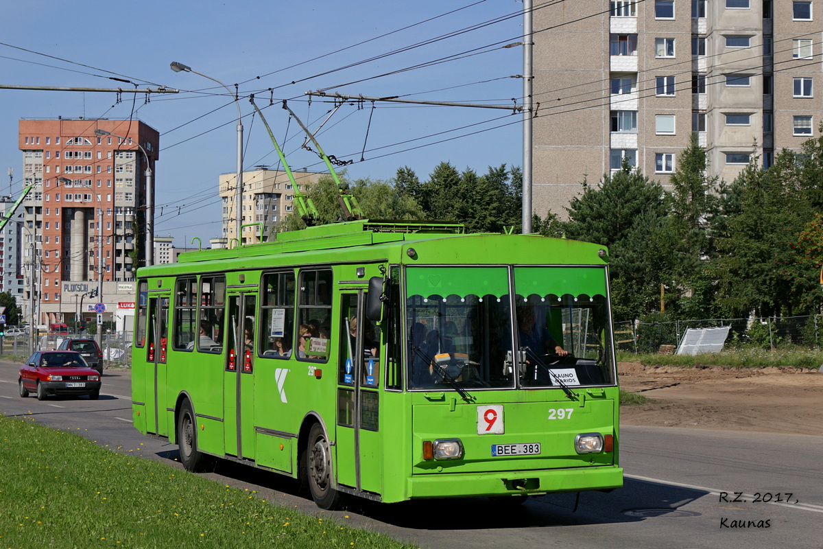 Каунас, Škoda 14Tr02/6 № 297