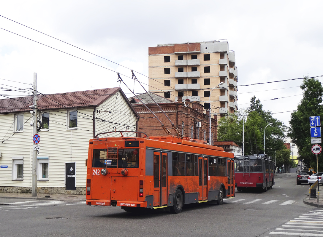Краснодар, Тролза-5275.05 «Оптима» № 242 Краснодар, Тролза-5275.05 «Оптима» № 242