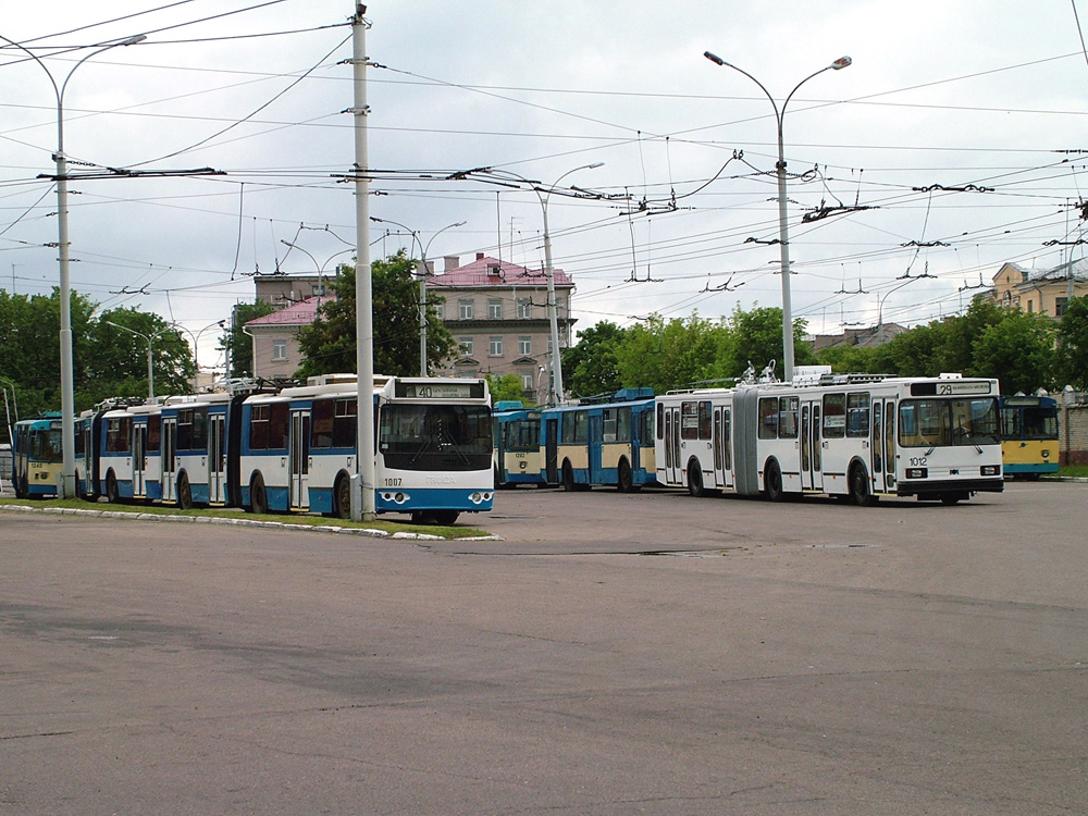 Minszk, Trolza-6205.02 [62050V] — 1007; Minszk, BKM 213 — 1012