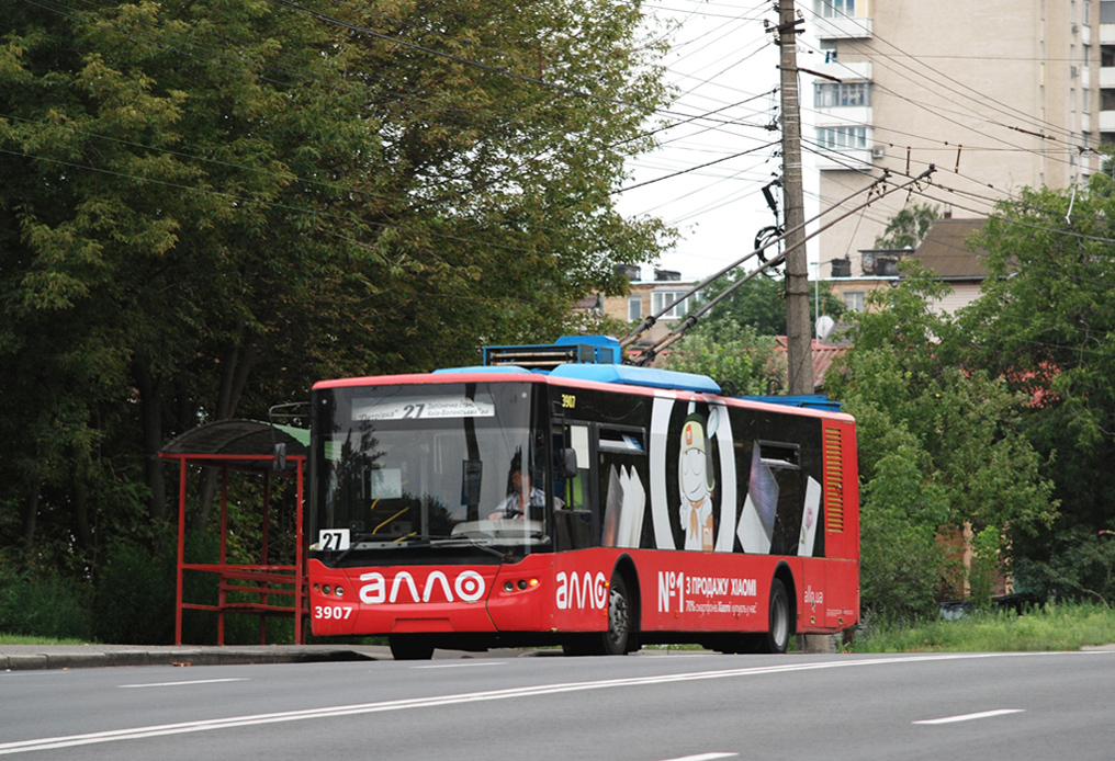 Kyiv, LAZ E183D1 # 3907 Kyiv, LAZ E183D1 # 3907