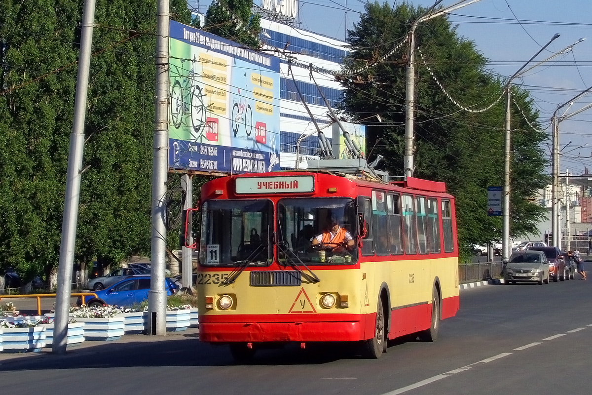 Саратов, ЗиУ-52642 № 2235