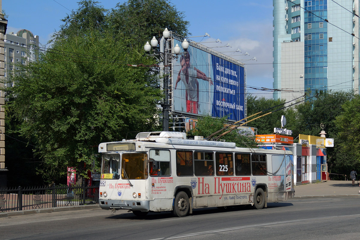 Хабаровск, БТЗ-5276-04 № 225