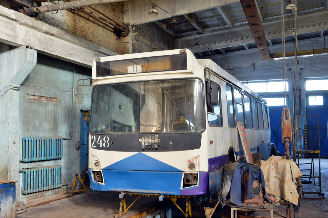Владивосток, ЗиУ-682Г-016.02 № 248