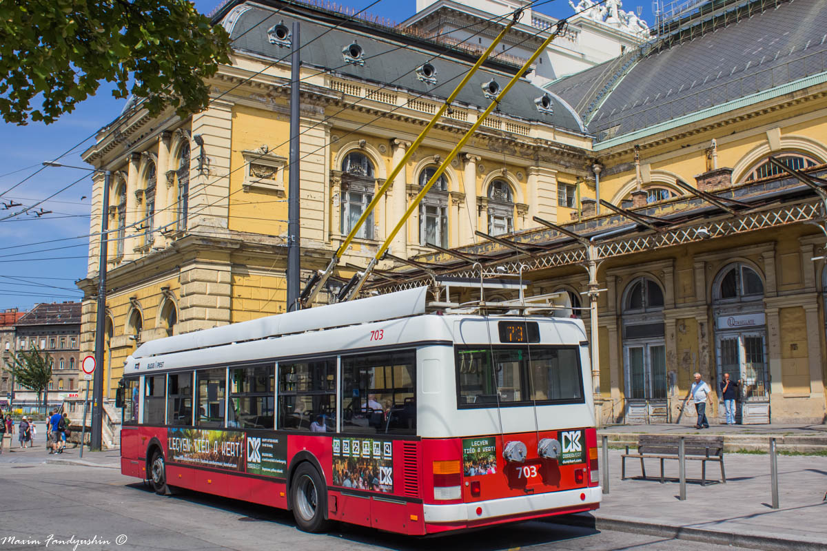 Будапешт, Ikarus 412.81 № 703