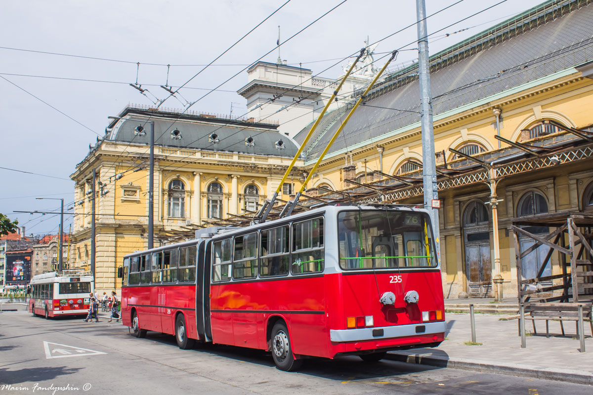 Будапешт, Ikarus 280.94 № 235