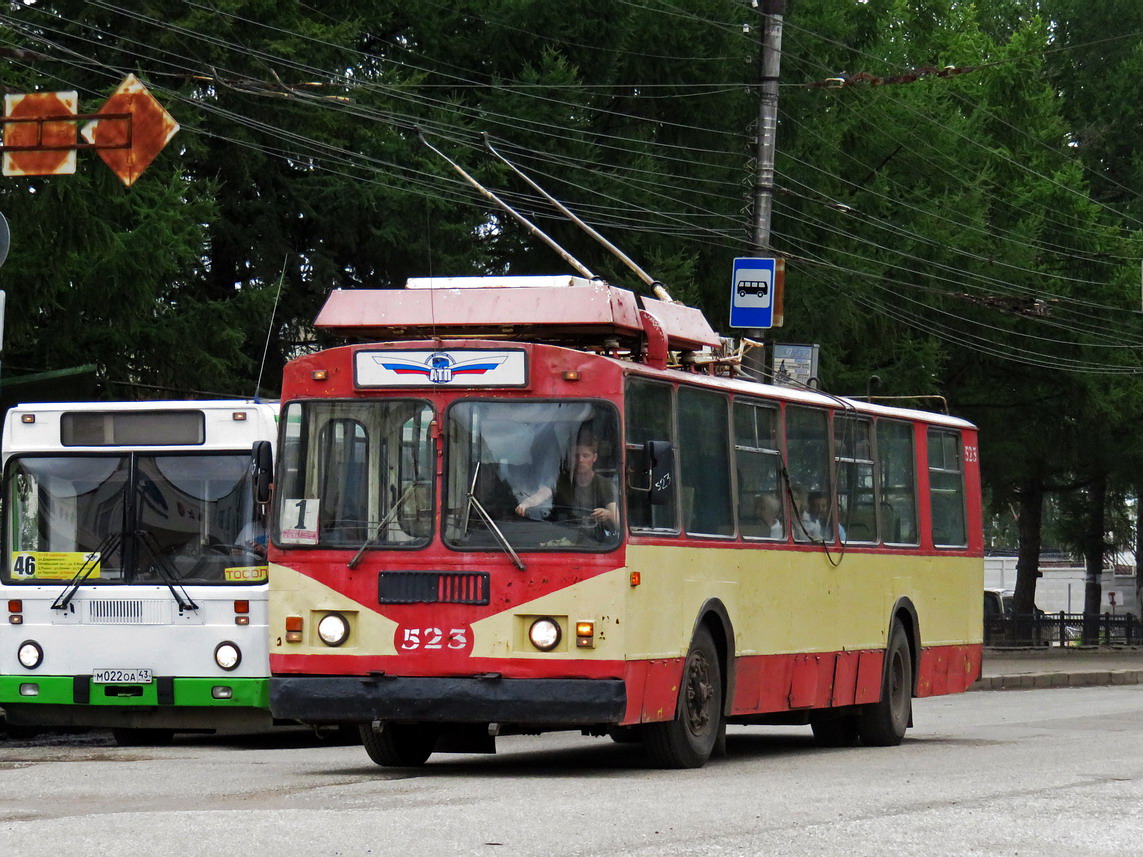 Киров, ЗиУ-682 КР Иваново № 523
