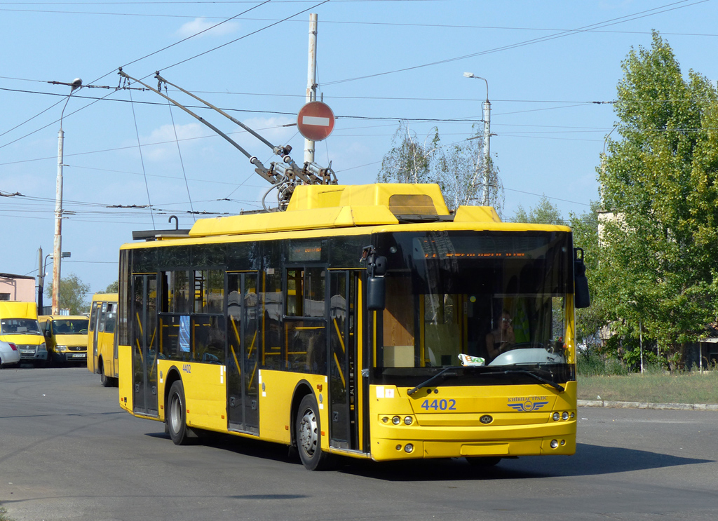 Киев, Богдан Т70110 № 4402