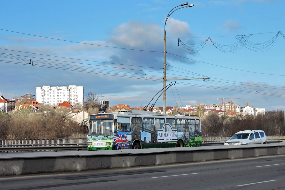 Кишинёв, Škoda 14Tr13/6M № 2133