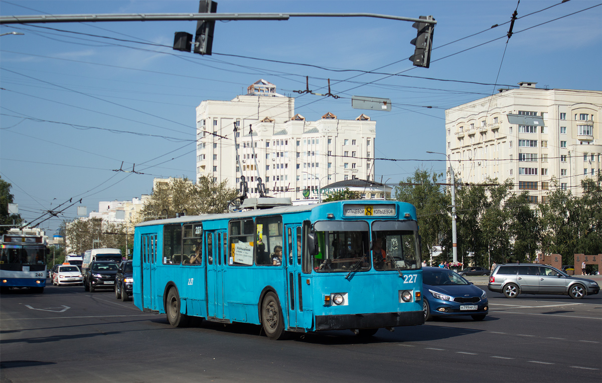 Владимир, ЗиУ-АКСМ (АКСМ 100) № 227