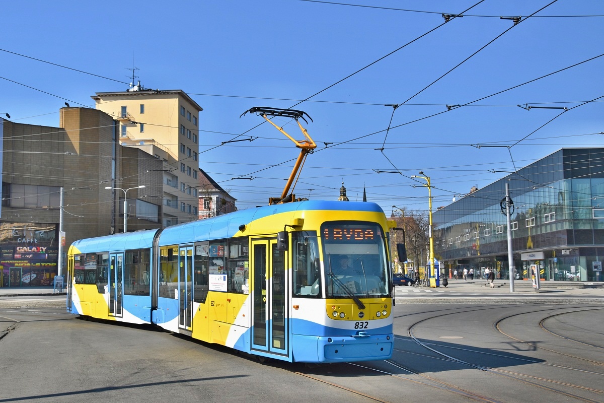 Кошице, Vario LF2+ № 832