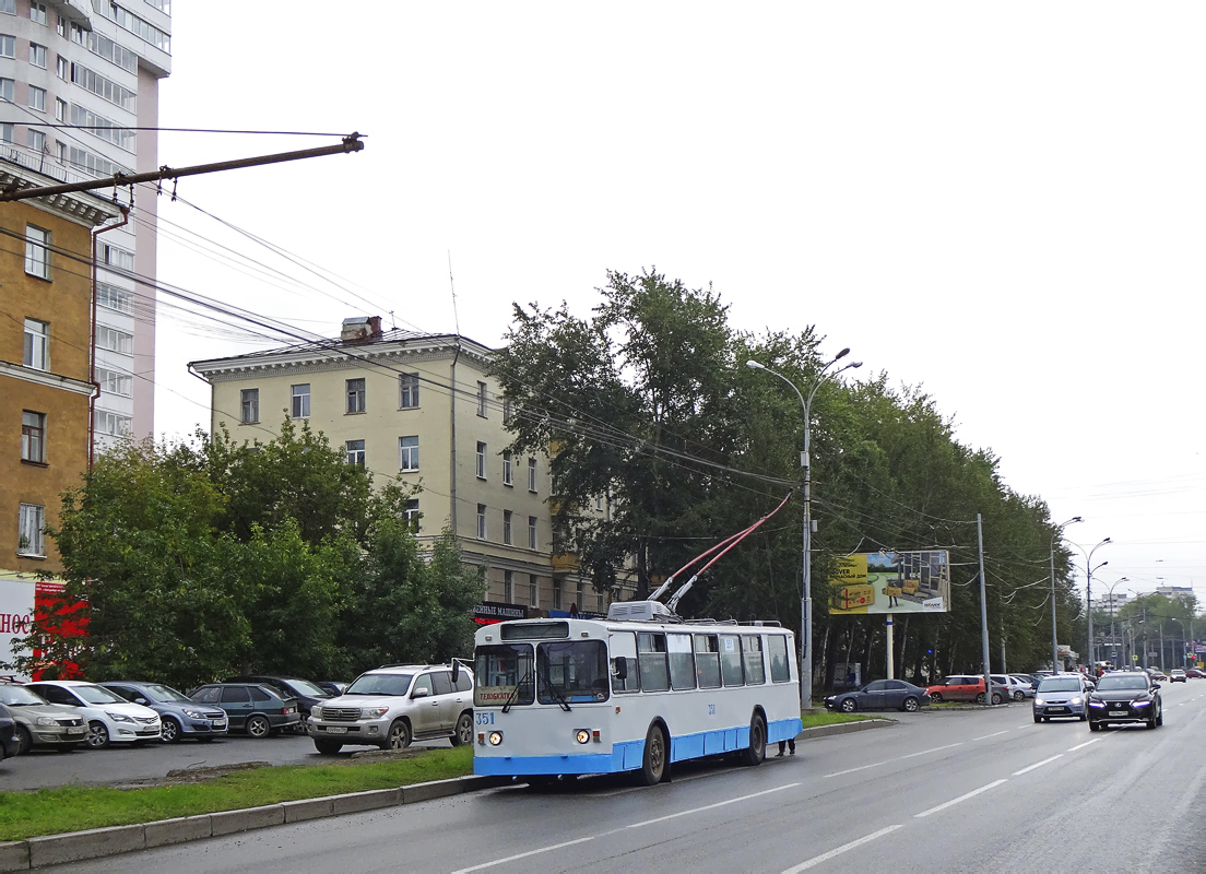 Екатеринбург, ЗиУ-682В [В00] № 351