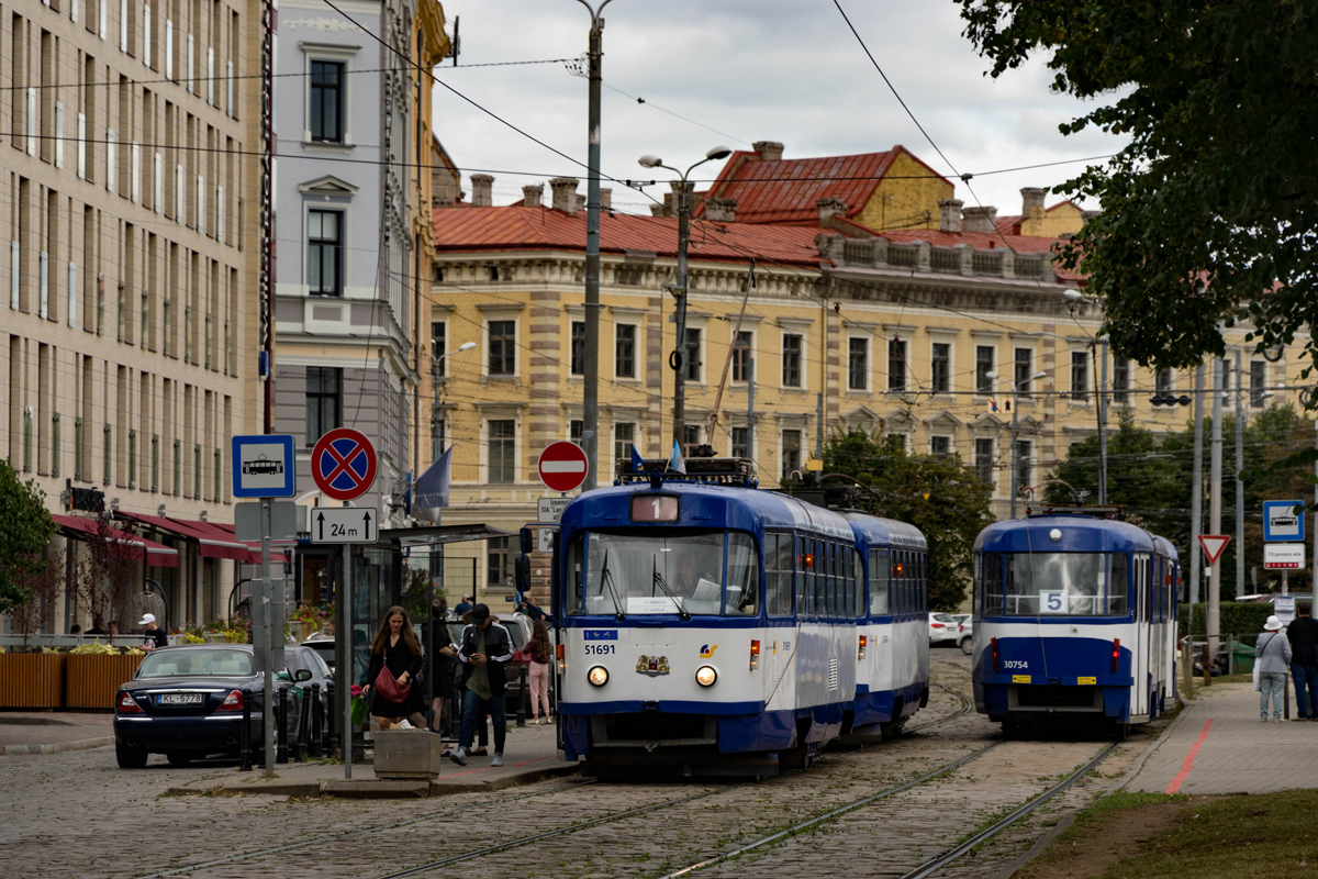 Riga, Tatra T3A Br. 51691; Riga, Tatra T3A Br. 30754