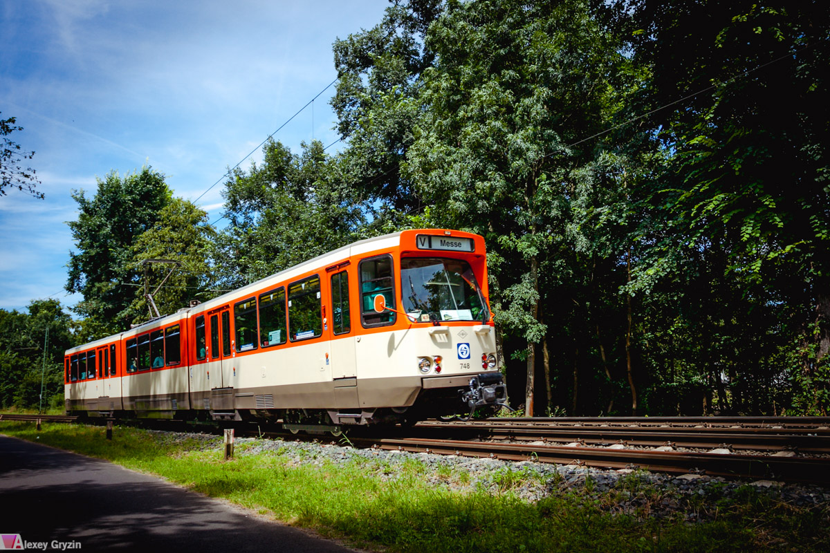 Frankfurt am Main, Duewag Pt # 748