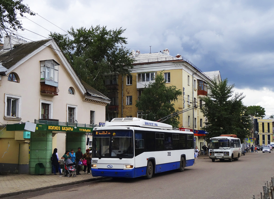 Уфа, БТЗ-52767 № 2052