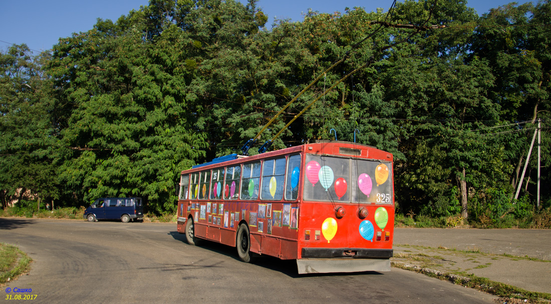 Tšernivtsi, Škoda 14Tr89/6 # 325; Tšernivtsi — Terminal stations Tšernivtsi, Škoda 14Tr89/6 # 325; Tšernivtsi — Terminal stations
